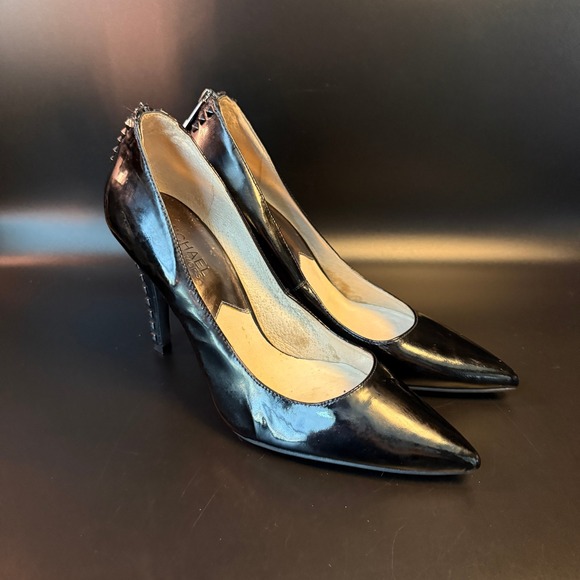 Michael Kors Studded Heels Pointed Toe Stiletto Pumps‎ Black Leather 7M - Picture 1 of 7